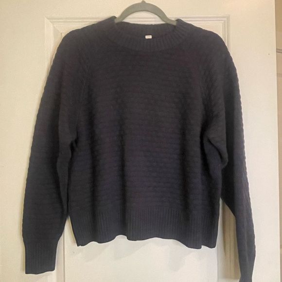lululemon athletica Sweaters - lululemon Blue Crew Neck Sweater